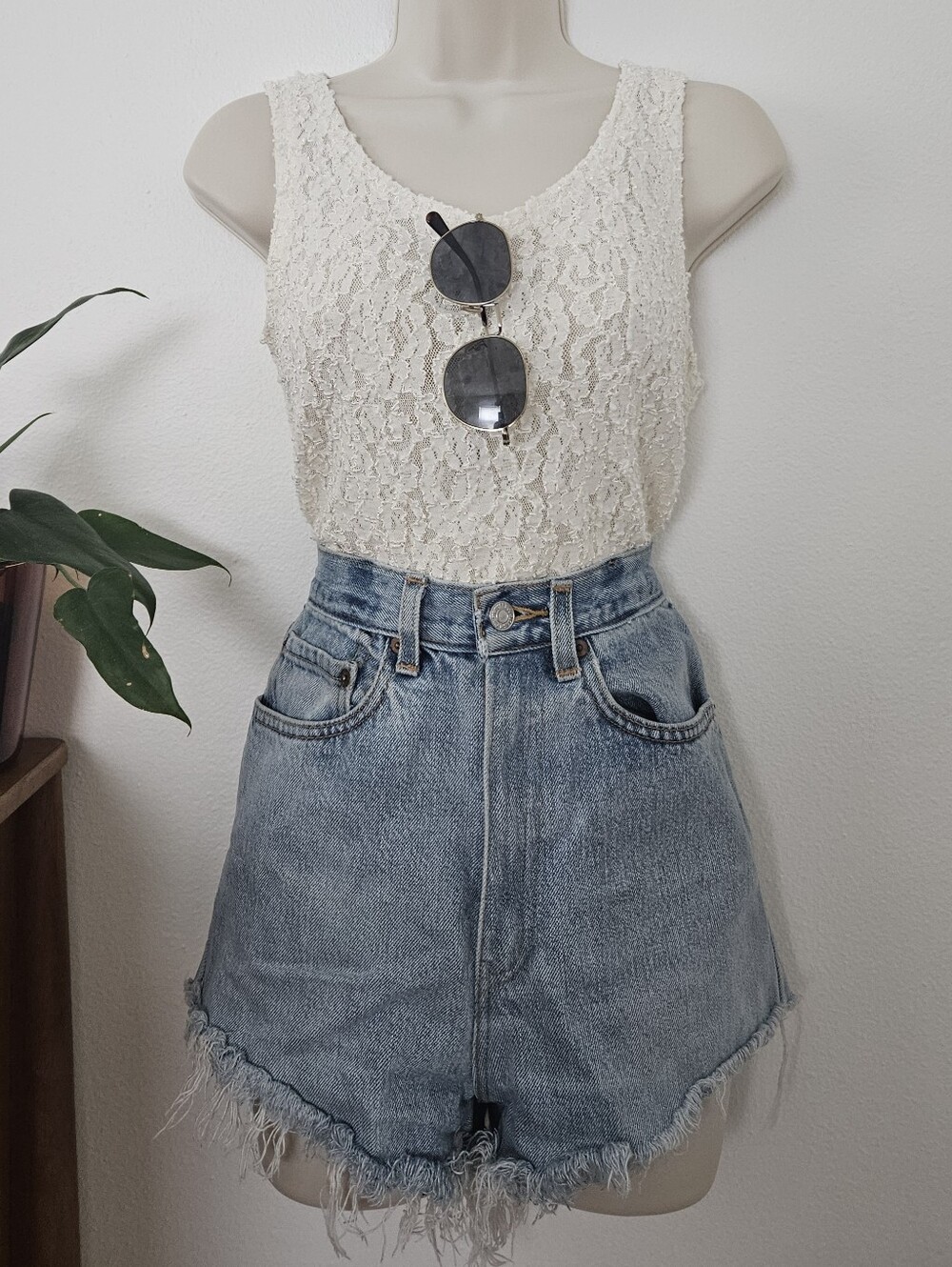 vtg 90s y2k cottage grunge open knit crochet lace boho indie urban top tee